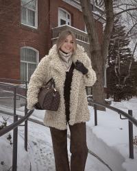 How to pull-off leather pants