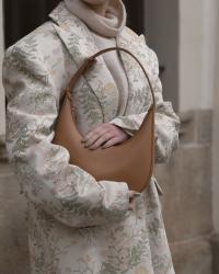 Oversize blazer, midi skirt, wool sweater 