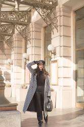 Lend your hand to hold, let me see through your eyes