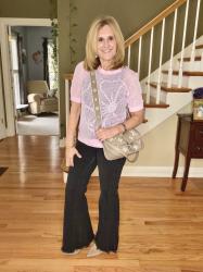 How Stylish Abstract Floral Sweaters Bring Your Wardrobe to Spring