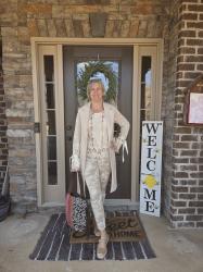 Creating Artistic Outfits: Finding my Inner Artist