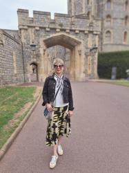 LONDON DAY 3, A MORNING TRIP TO WINDSOR CASTLE AND A NIGHT AT THE THEATRE 