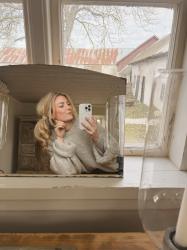 Jag köper franska såssnipor och vi målar om Lynns rum