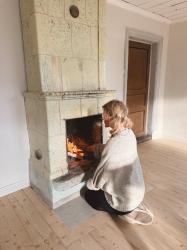 Jag köper franska såssnipor och vi målar om Lynns rum