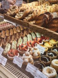 Fredag i Paris: Maison Gainsbourg, franska bistros och pet nat