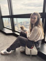     Najwyższy budynek Chicago /    największy Starbucks świata 