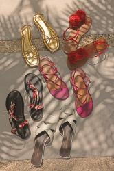 SUMMER SANDAL SEASON