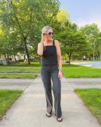How to Make Black Jeans Look Summery