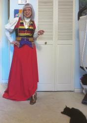 Sleeeeves, Patchwork and Red Skirt