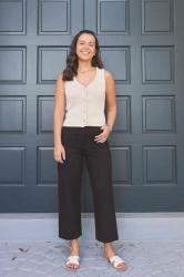 How To Style Black Jeans: 25 Easy Black Denim Outfits You’ll LOVE To Wear!