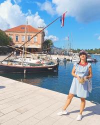 Reading The Lion, the Witch and the Wardrobe in Stari Grad, island Hvar 