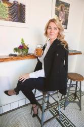 How to Style Dark Blue Jeans