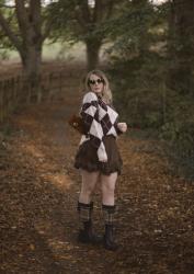 How To Wear An Argyle Jumper For An Easy Autumn Day