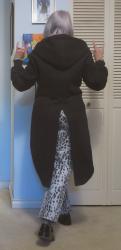 Bigass Weekend Wrap-Up: Friday Tails and New Shoes; None More Glam October Party Rockers