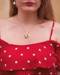 Polished, Brushed, or Hammered? How Metal Finishes Change the Look of Your Jewellery